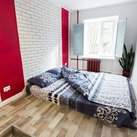 Loft Apartment Near Botanical Garden Kharkiv Exterior photo